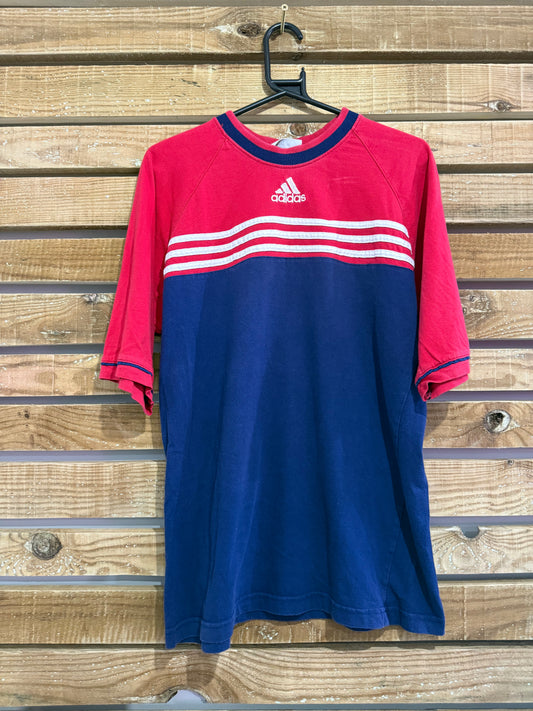 Vintage 80s Adidas sports top/ t-shirt. Size Large.
