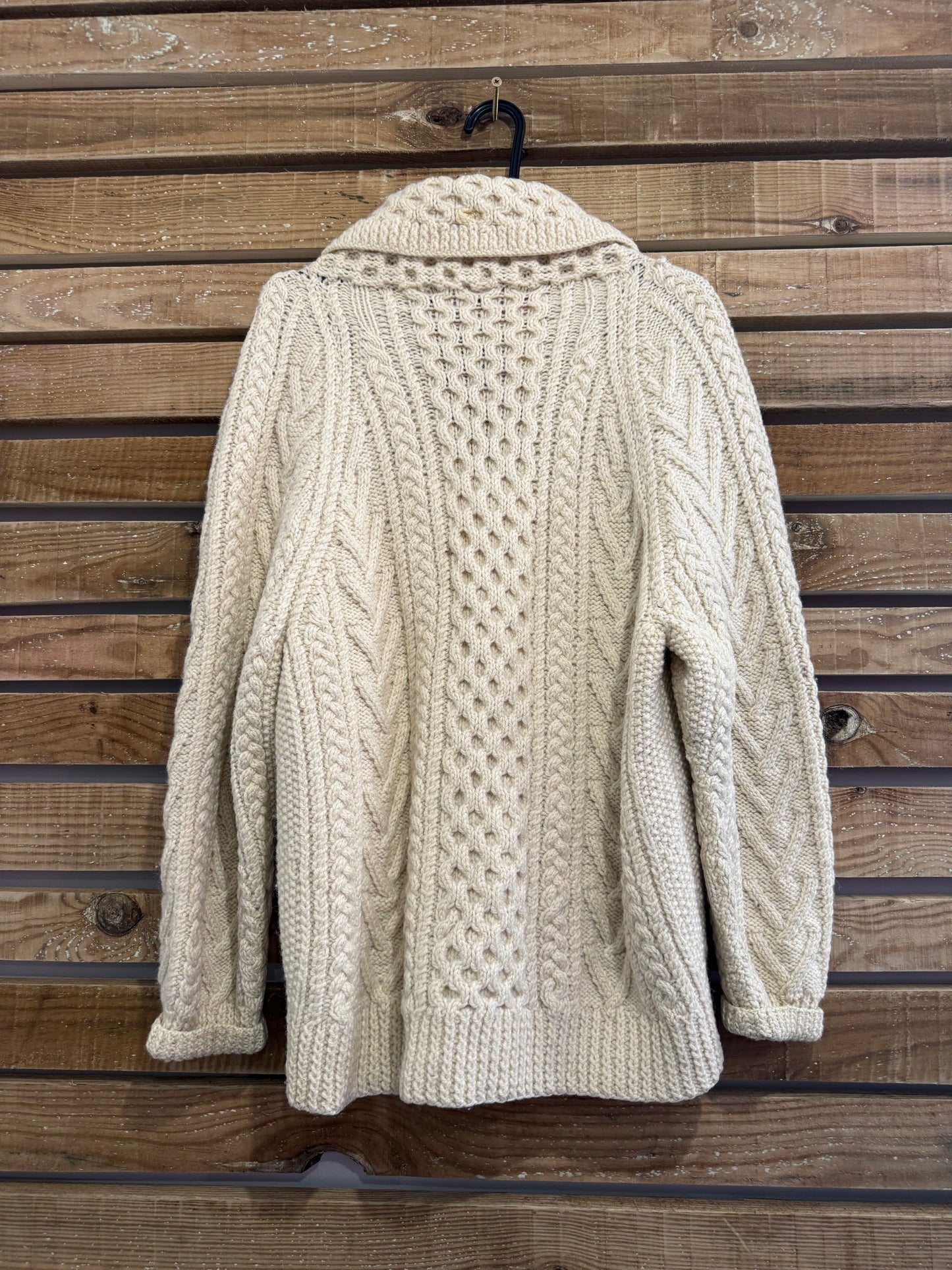 Vintage 70s Aran Knit Cream Cable Knit Cardigan. Size Large