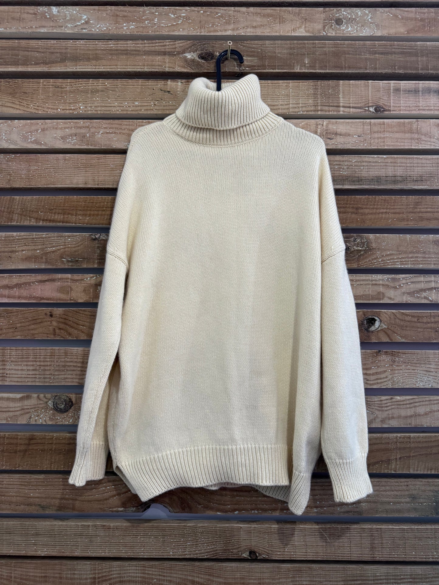Tory Burch roll neck/ turtle neck jumper. Cream knit jumper/ sweater. Size Large