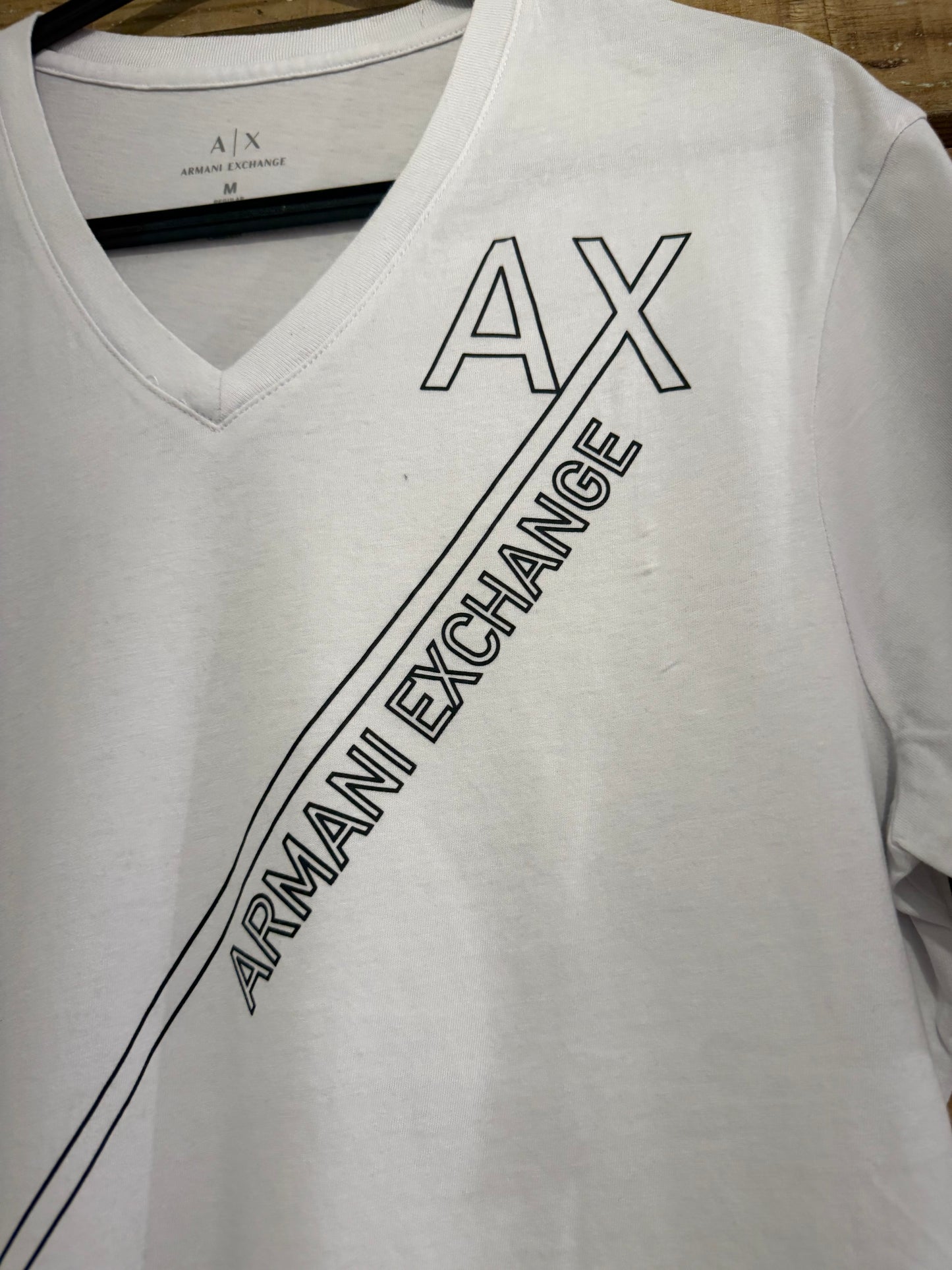 Armani Exchange V Neck logo T-shirt. Cotton. White. Size Medium.