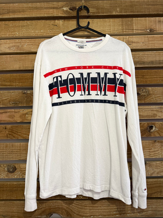 Vintage Y2K Tommy Hilfiger spell-out  logo T-shirt. Size Large