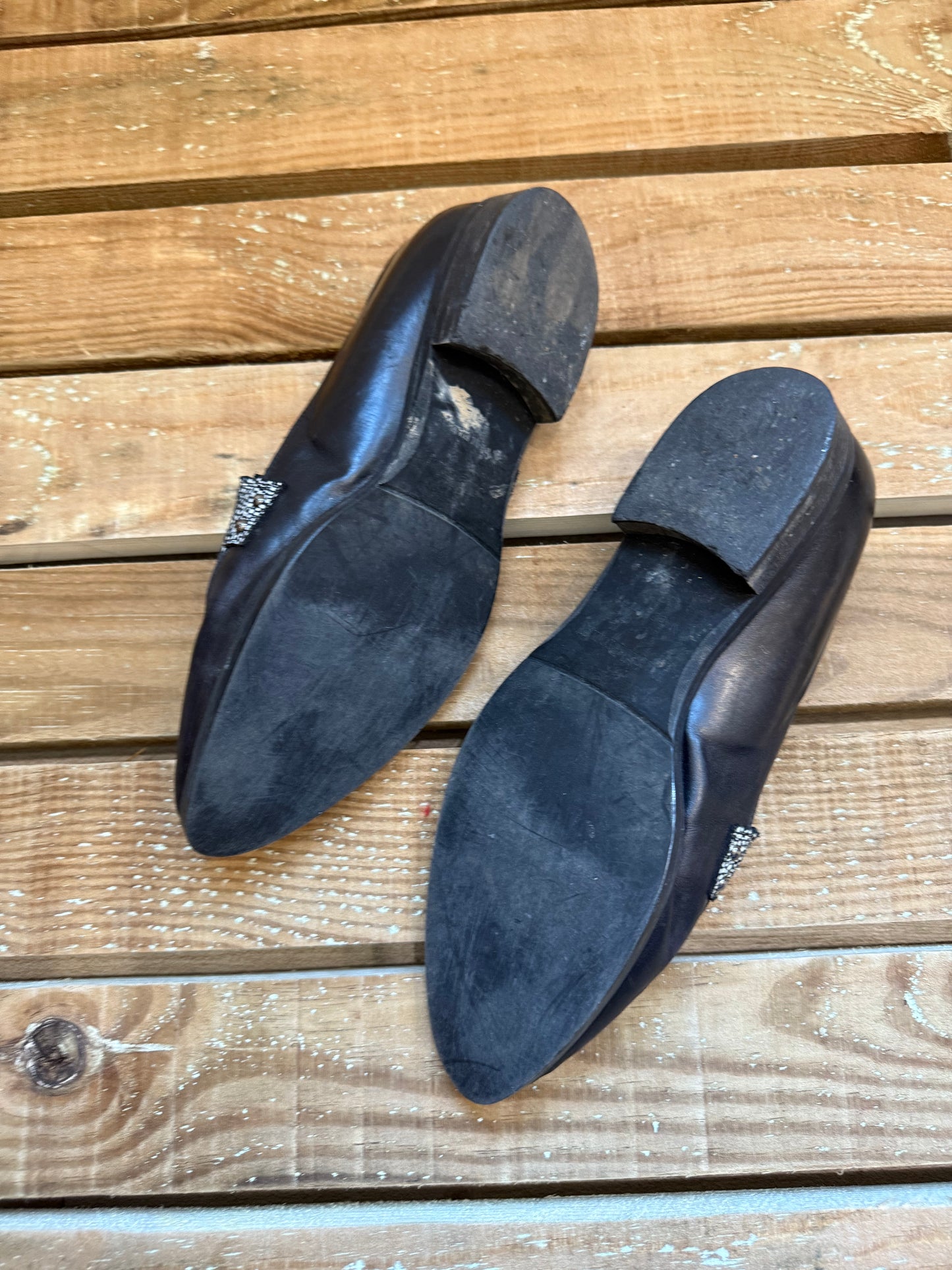 Russell & Bromley Loafer flat shoes. Black & White. EU37. UK4