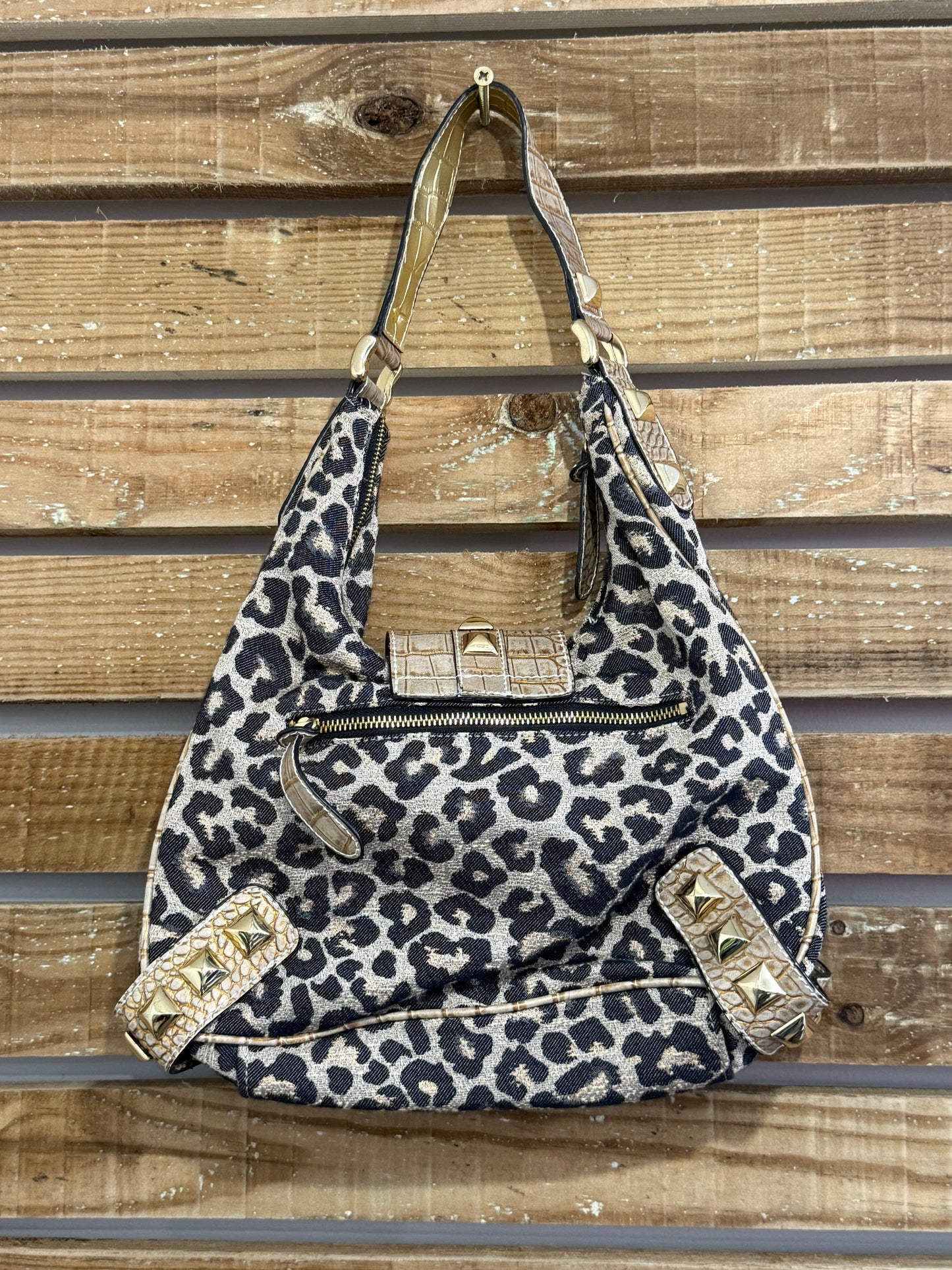 Vintage Y2K Guess leopard print textured brown bag. Studded.