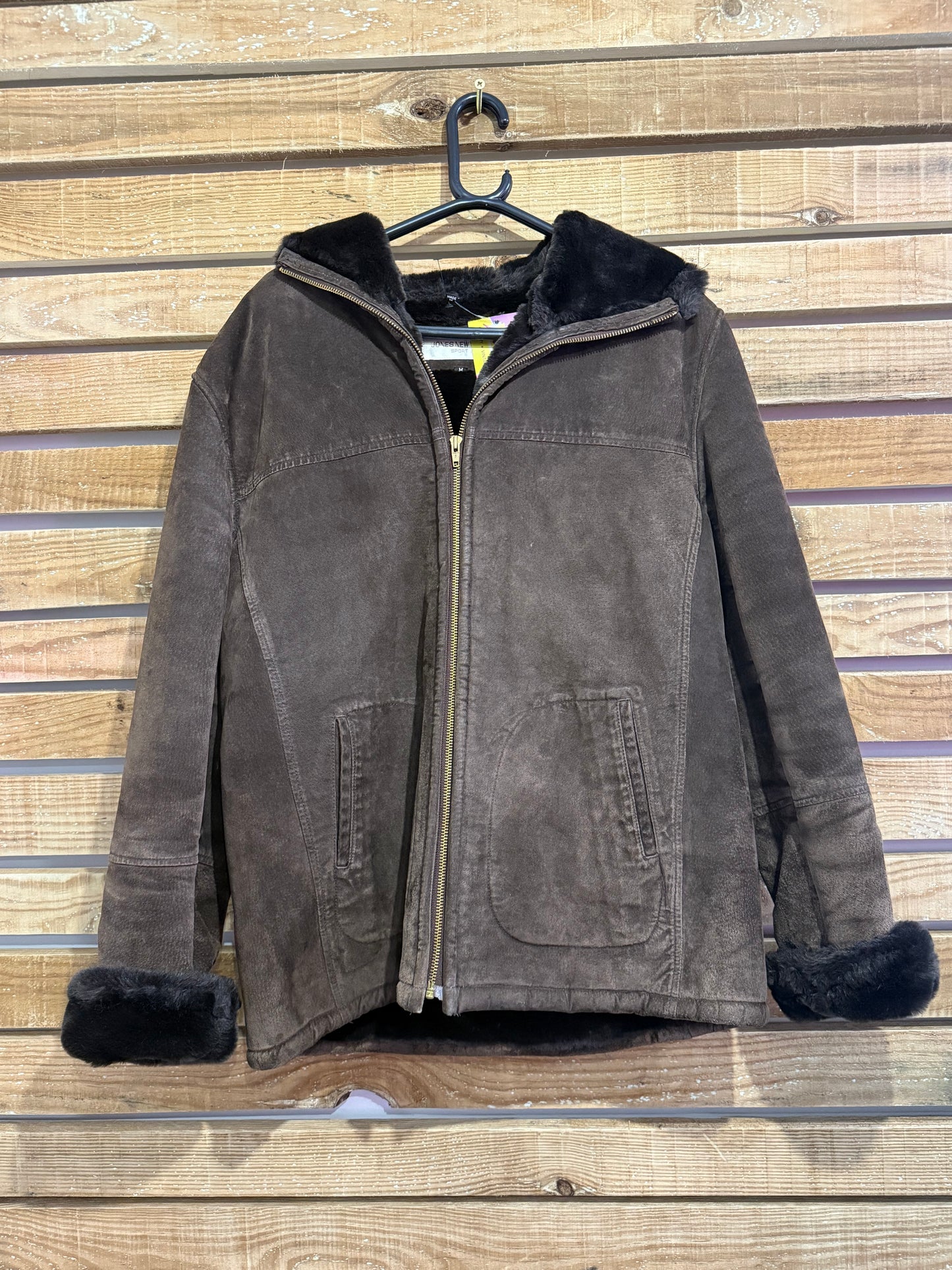 Vintage 90s shearling leather jacket. Brown sheepskin. Size Medium.