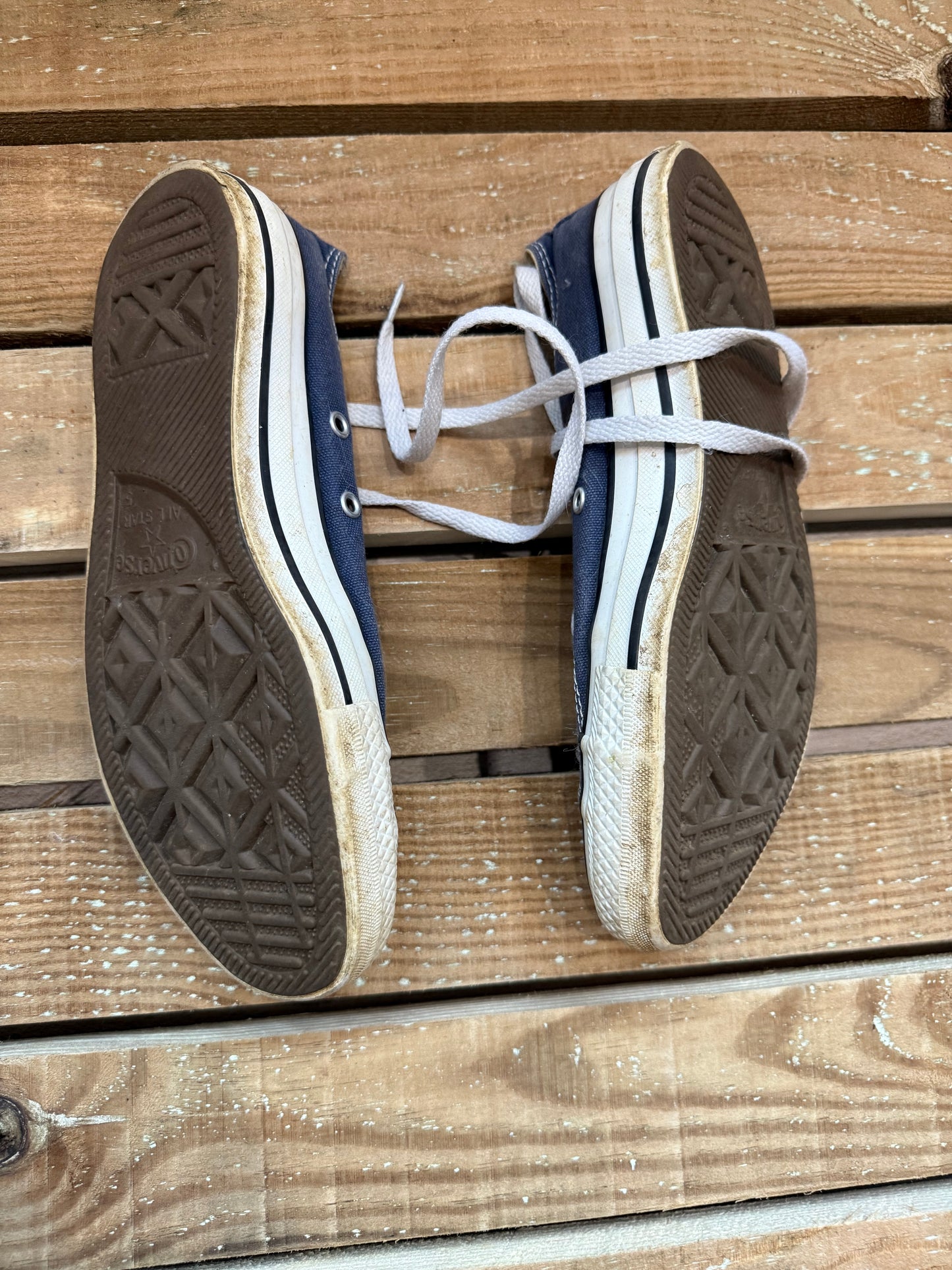 Converse Chuck Taylor all star low  trainers/ sneakers. UK5 EU38