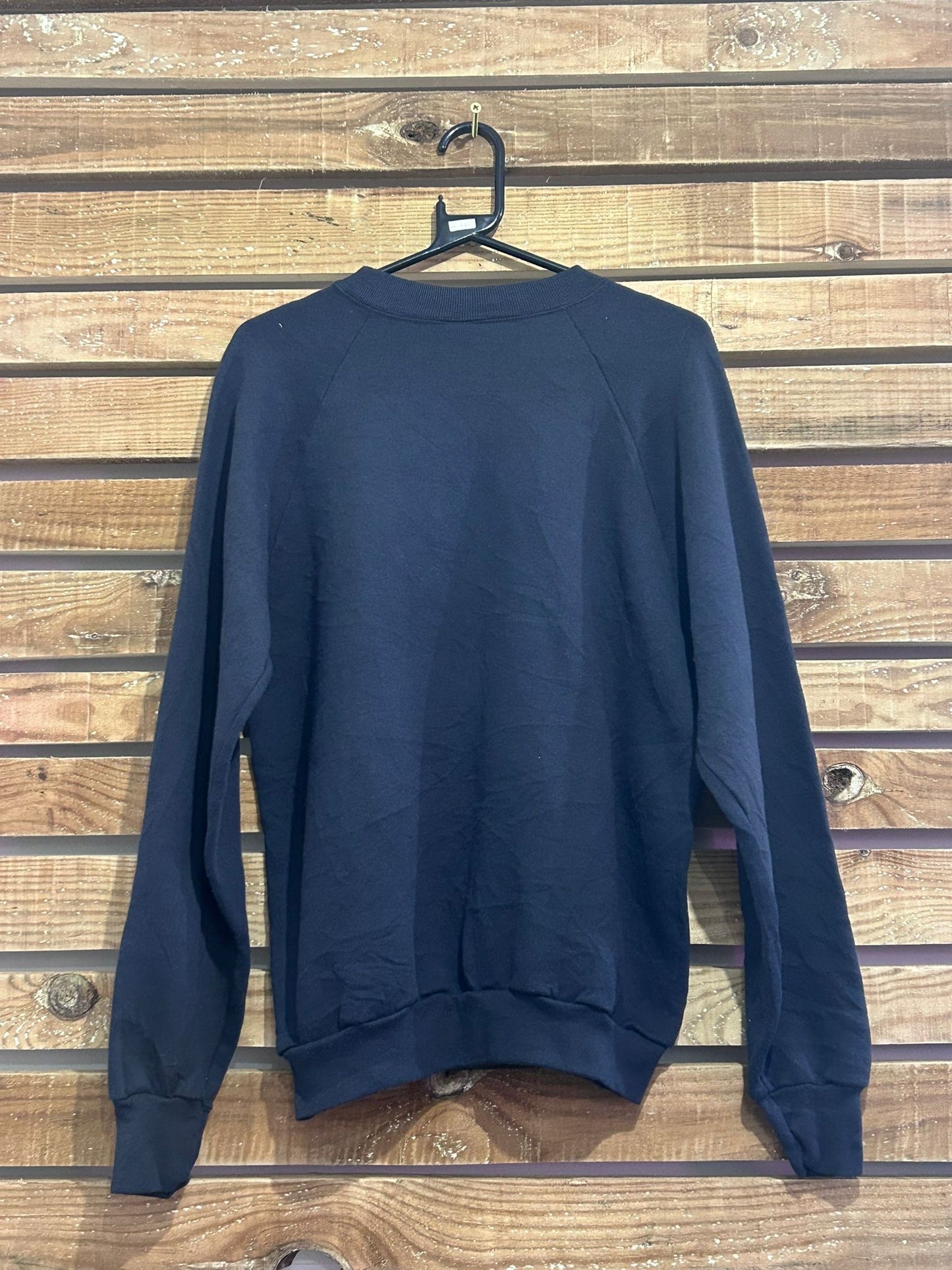 Vintage 90s American tiger animal motif sweater/ sweatshirt. USA. Black. Size Large