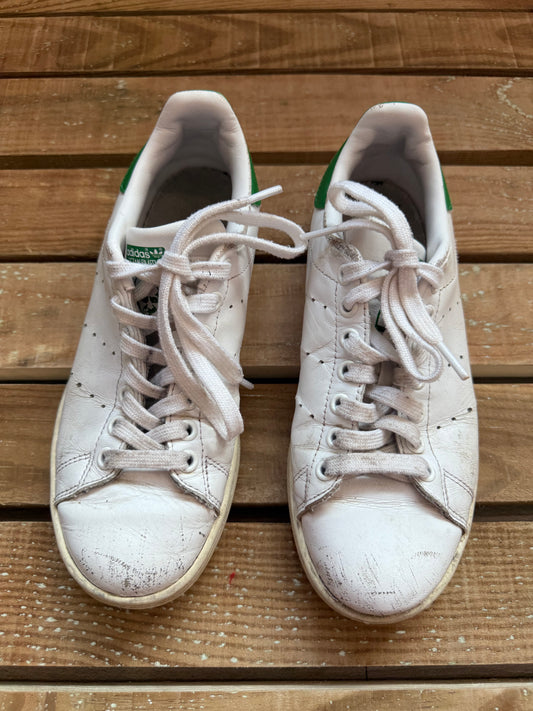 Adidas Stan Smiths white trainers/ sneakers. Size 38 (UK5)