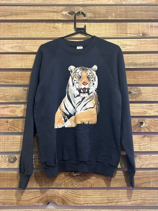Vintage 90s American tiger animal motif sweater/ sweatshirt. USA. Black. Size Large