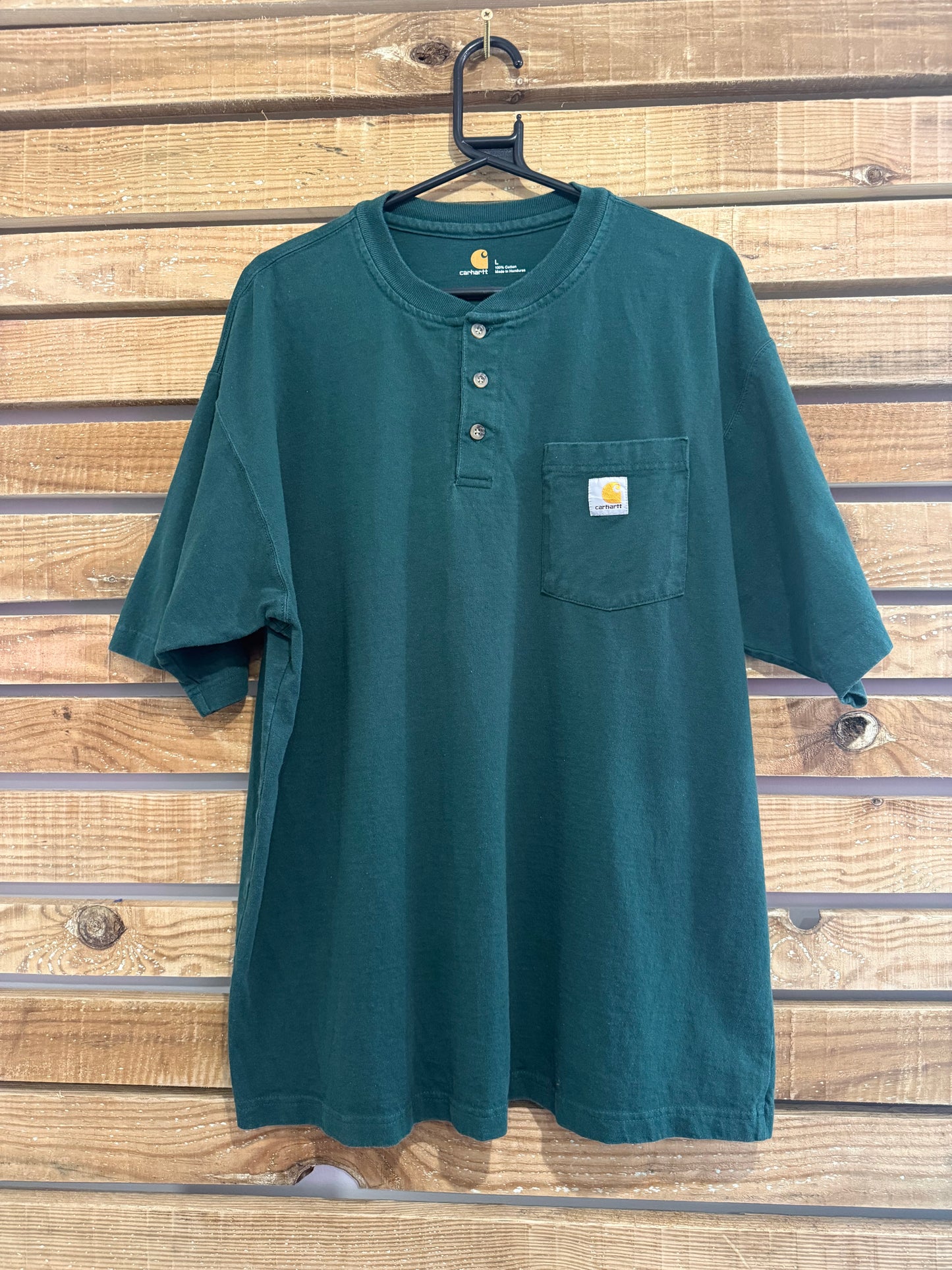 Carhartt logo button up pocket t-shirt. Grandad/Workwear/ cowboy/ USA. Green. Size Large.