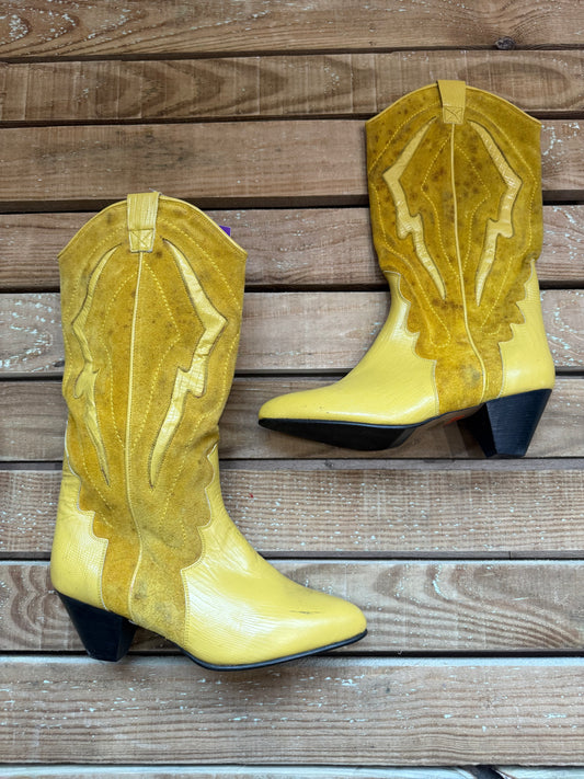 Vintage 80s Cowboy leather boots. Western. Yellow. Taft boots. Size EU37, UK4.