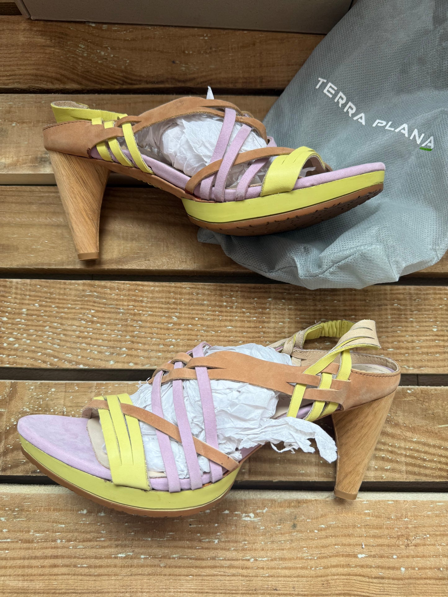 BNIB Terra Plana strappy open toe sandal pastel heels. Summer/ wedding. EU39, UK6