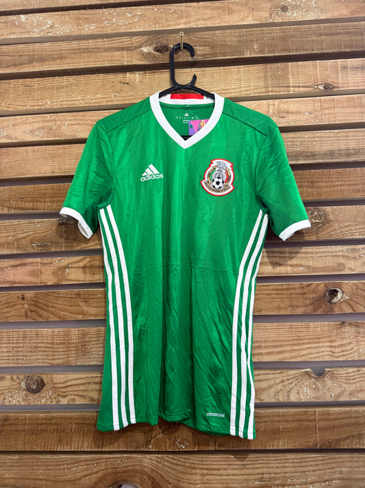 Vintage Y2K Adidas Mexico football top/ t-shirt. Size Small.
